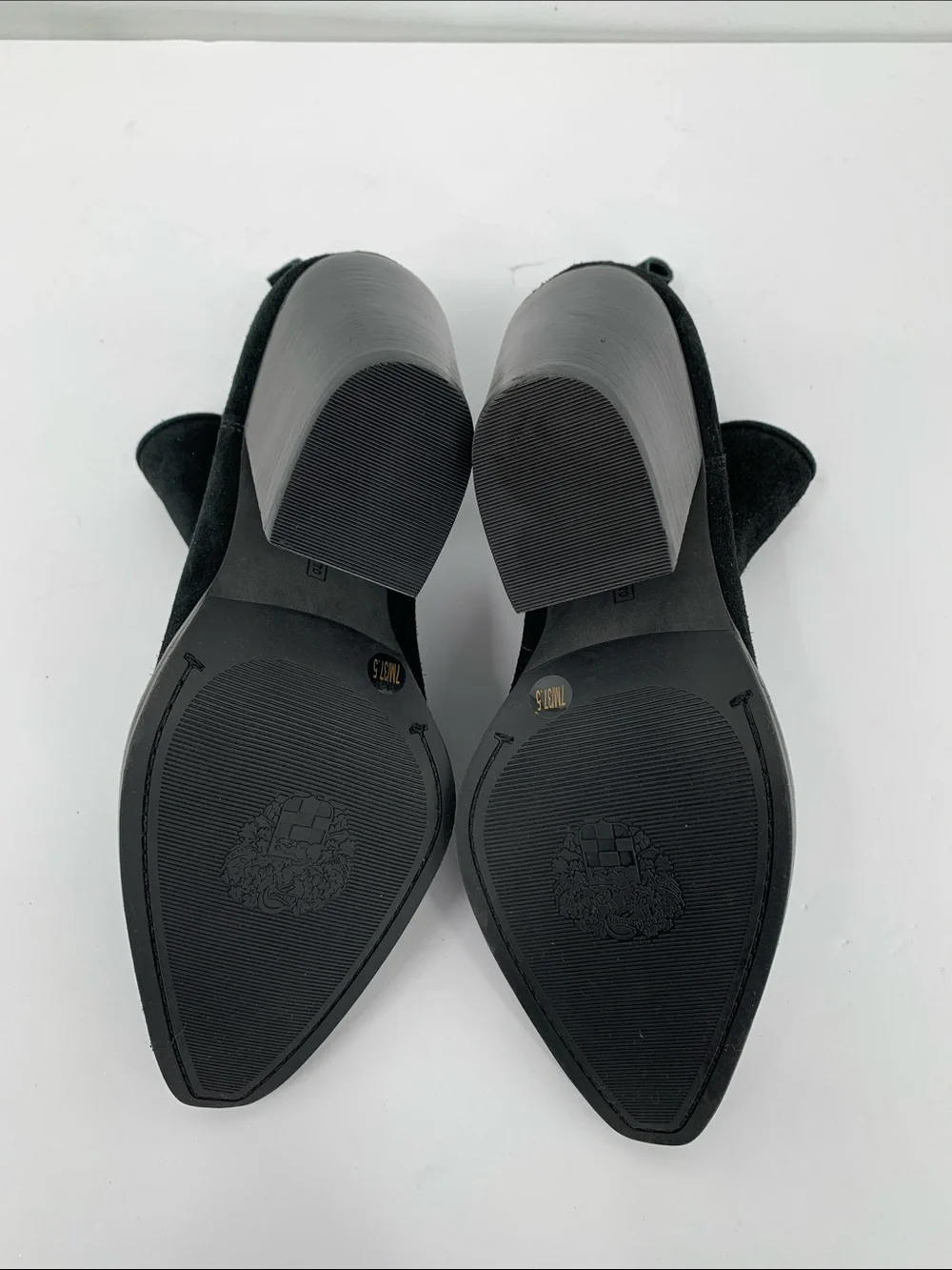 Vince Camuto Phaidra ankle boot bootie shoe black suede leather slip-on V new 7